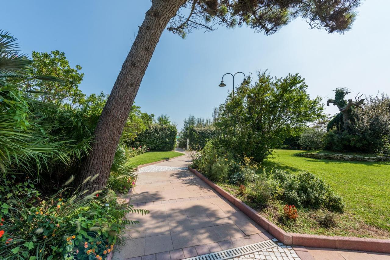 Hotel Bellevue Beach - Sul Mare Milano Marittima Eksteriør billede