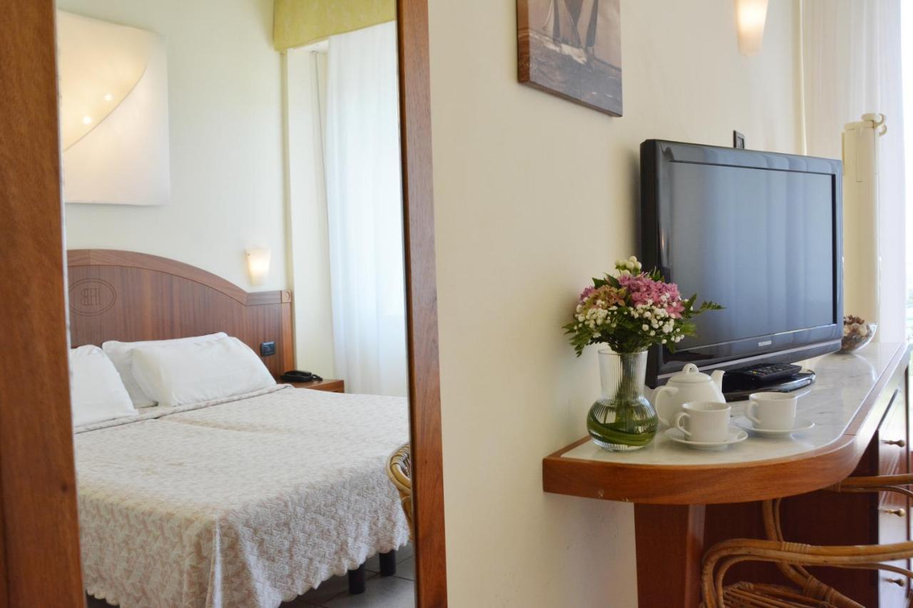 Hotel Bellevue Beach - Sul Mare Milano Marittima Eksteriør billede