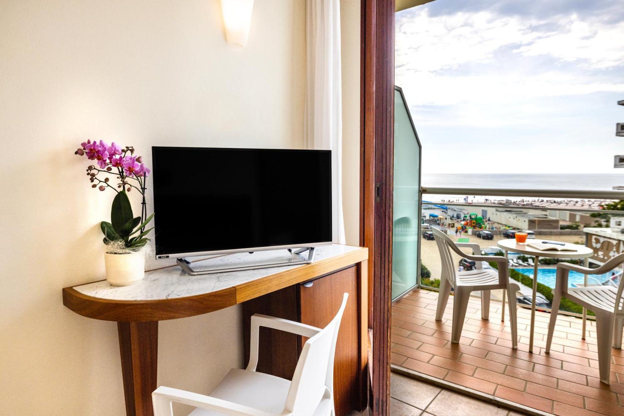 Hotel Bellevue Beach - Sul Mare Milano Marittima Eksteriør billede