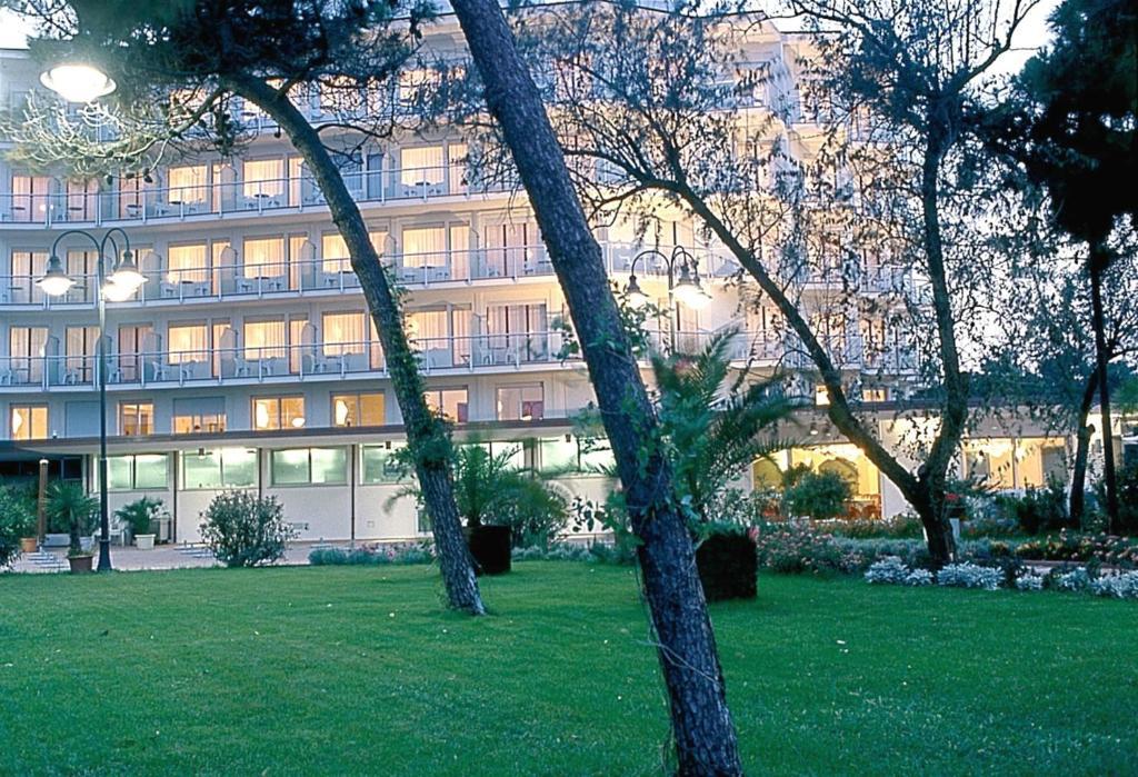 Hotel Bellevue Beach - Sul Mare Milano Marittima Eksteriør billede